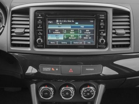 Used 2016 Mitsubishi Lancer ES FWD image 10