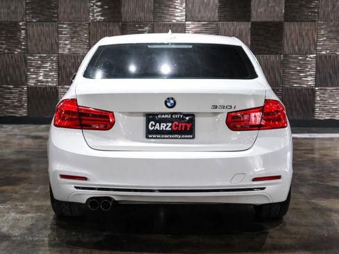 Used 2018 BMW 330i Sedan RWD image 10