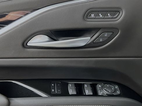 Used 2023 Cadillac Escalade ESV Sport w/ LPO, ONYX Package image 16