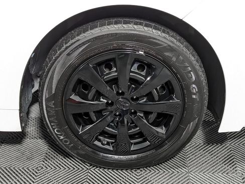 Used 2023 Toyota Corolla LE image 43