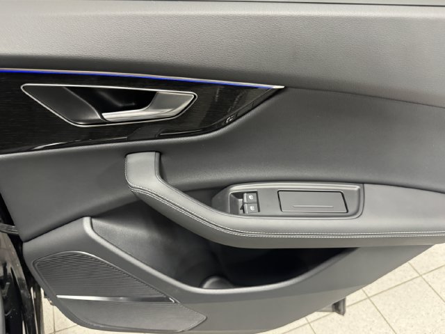 Used 2026 Audi Q8 Premium Plus AWD/4WD image 31