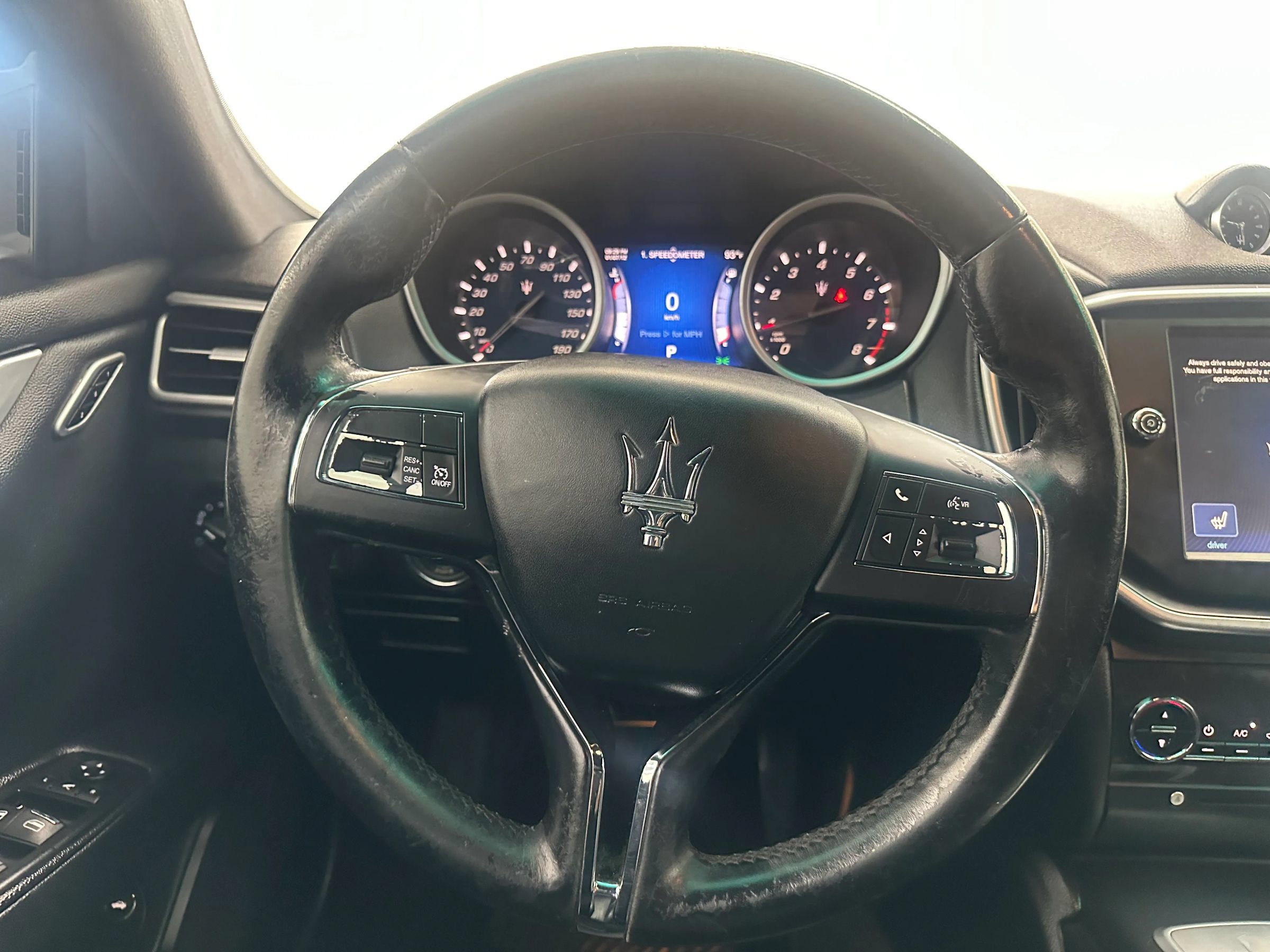 Used 2015 Maserati Ghibli RWD image 20