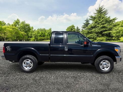 Used 2015 Ford F250 XLT w/ XLT Interior Package AWD/4WD image 8