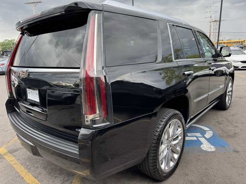Used 2020 Cadillac Escalade Premium Luxury AWD/4WD image 5
