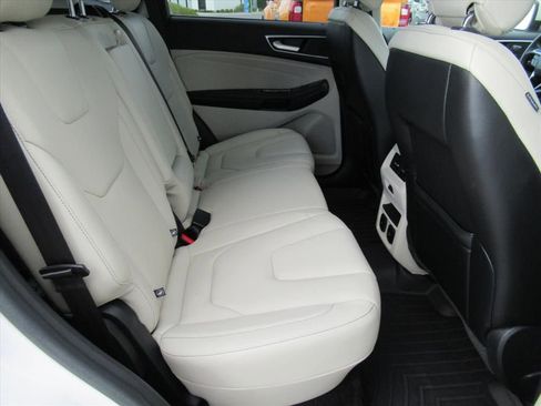 Used 2016 Ford Edge Titanium w/ Equipment Group 301A image 32