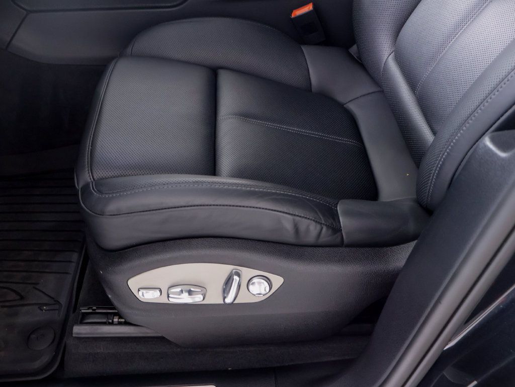 Certified 2026 Porsche Macan S AWD/4WD image 13