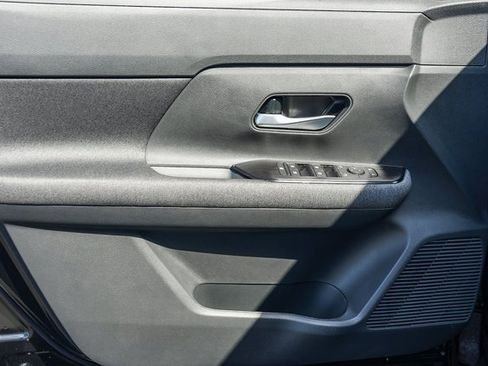 New 2026 Nissan Kicks SV image 21