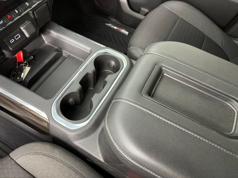 Used 2021 Chevrolet Silverado 1500 RST AWD/4WD image 22