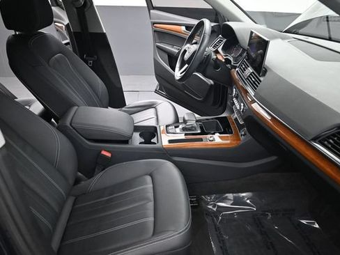 Used 2023 Audi Q5 2.0T Premium w/ Convenience Package AWD/4WD image 20