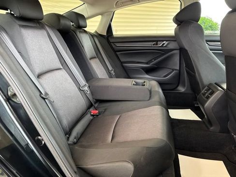 Used 2019 Honda Accord EX image 26