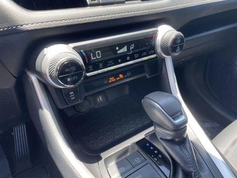 Used 2024 Toyota RAV4 XLE Premium AWD/4WD image 17