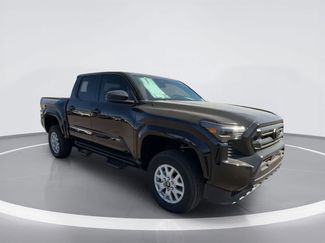 New 2025 Toyota Tacoma SR w/ SR Upgrade Package AWD/4WD video 2