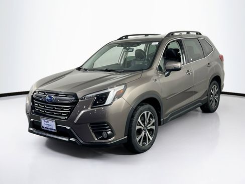 Used 2022 Subaru Forester Limited image 1
