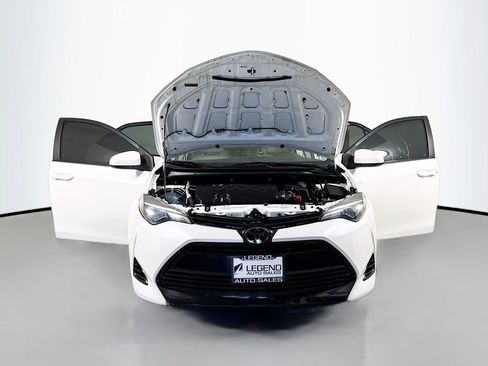 Used 2018 Toyota Corolla LE FWD image 15