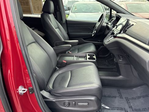 Certified 2024 Honda Odyssey Sport image 34