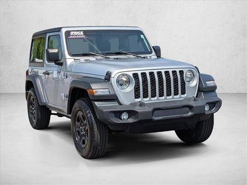 Used 2024 Jeep Wrangler Sport AWD/4WD image 3