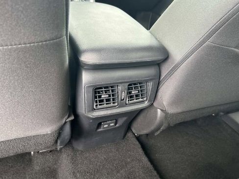 Used 2024 Toyota RAV4 XLE FWD image 18