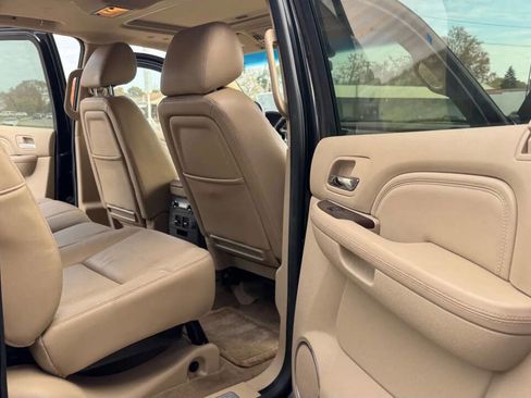 Used 2012 Cadillac Escalade EXT Luxury image 20