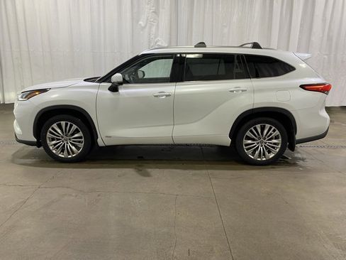 Used 2022 Toyota Highlander Platinum image 6