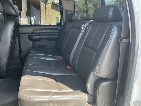 Used 2014 Chevrolet Silverado 2500 LT w/ Z71 Appearance Package AWD/4WD image 26