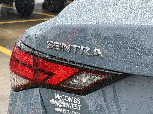 Used 2024 Nissan Sentra SV image 7