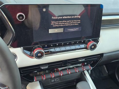 New 2025 GMC Canyon AT4 w/ AT4X Package image 25