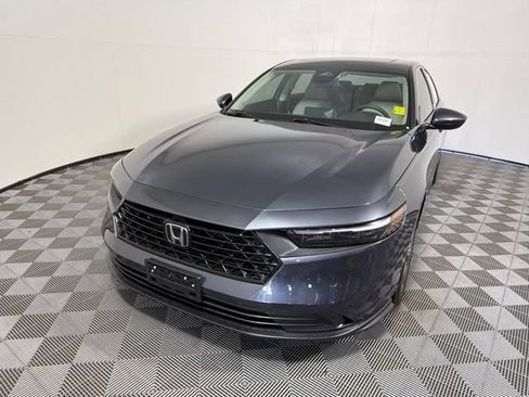Used 2024 Honda Accord EX image 2