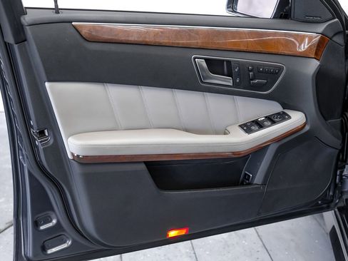 Used 2013 Mercedes-Benz E 350 4MATIC Sedan w/ Premium 1 Pkg image 38