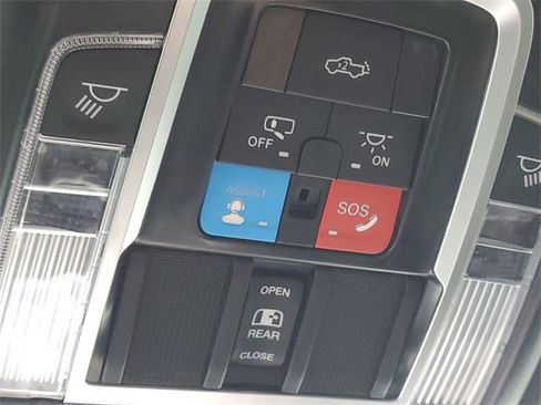 Used 2025 RAM 3500 Laramie image 23