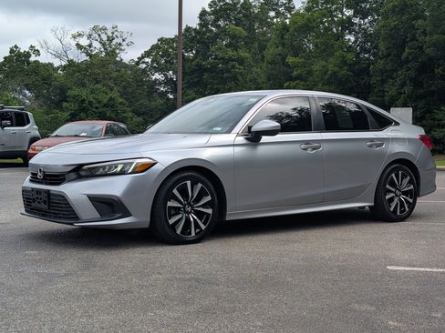 Used 2023 Honda Civic EX image 5