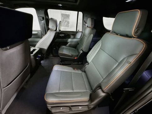 Used 2026 GMC Yukon XL AT4 w/ AT4 Premium Plus Package AWD/4WD image 26
