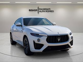 Used 2022 Maserati Levante Modena video 1