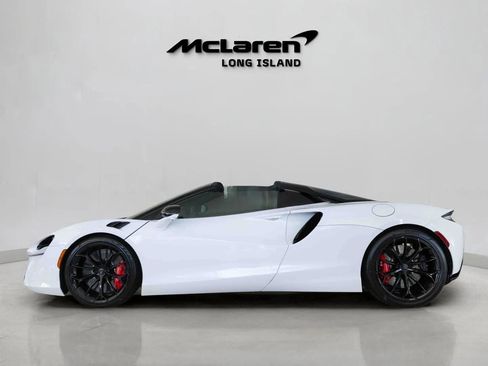 Used 2025 McLaren Artura Spider image 13