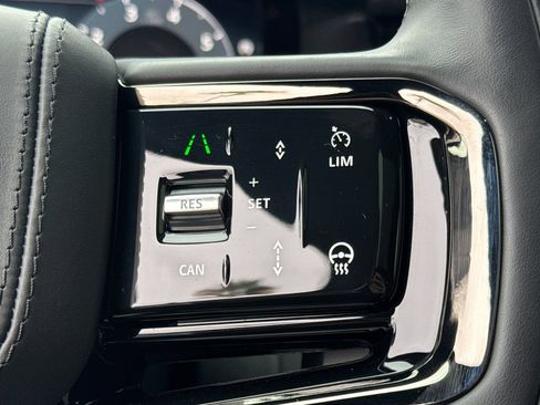 Certified 2026 Land Rover Range Rover Velar Dynamic SE AWD/4WD image 28