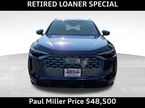 Used 2025 Audi Q5 Premium w/ Convenience Package AWD/4WD image 2