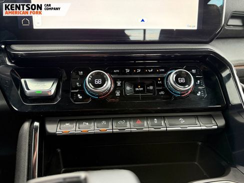 Used 2024 GMC Sierra 1500 AT4 w/ Technology Package image 32