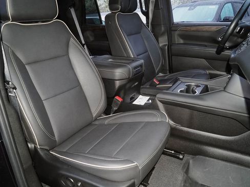 Used 2023 Chevrolet Tahoe Premier image 17