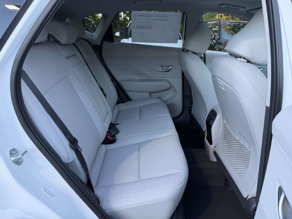 New 2027 Hyundai Kona Limited AWD/4WD image 10