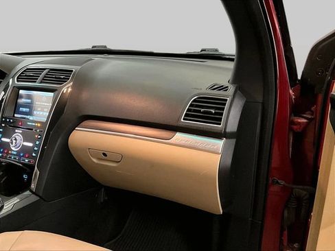 Used 2016 Ford Explorer Limited w/ Equipment Group 301A AWD/4WD image 16