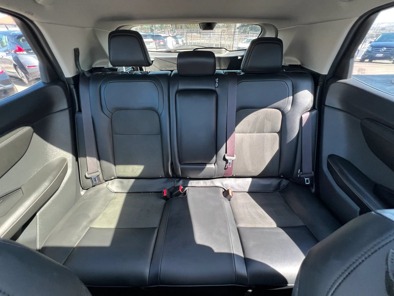 Used 2023 Nissan Ariya FWD image 33