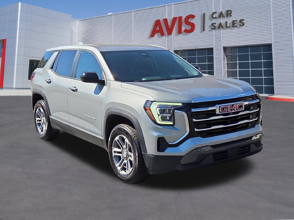 Used 2026 GMC Terrain Elevation FWD image 3