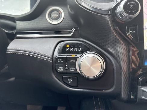 Used 2023 RAM 1500 Limited w/ Body Color Bumper Group image 20