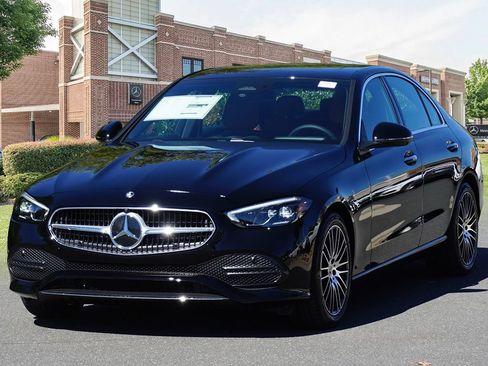 Used 2026 Mercedes-Benz C 300 Sedan image 4