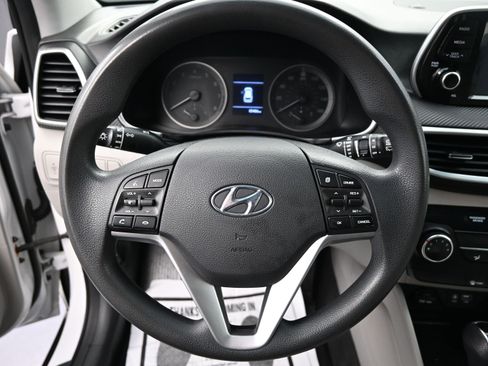 Used 2019 Hyundai Tucson SE w/ Cargo Package image 10