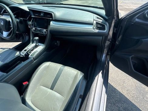 Used 2016 Honda Civic Touring image 14