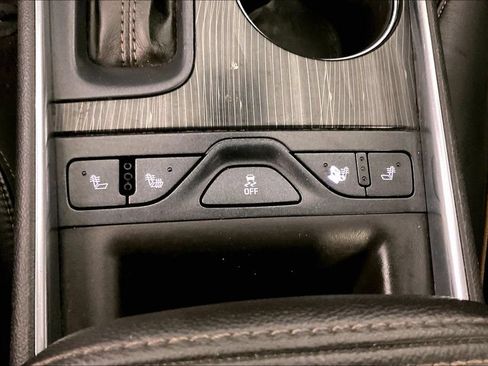 Used 2016 Chevrolet Impala LTZ FWD image 29