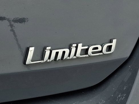 Certified 2023 Hyundai Elantra Limited w/ Cargo Package image 31