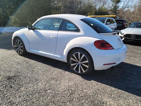 Used 2012 Volkswagen Beetle Turbo image 3