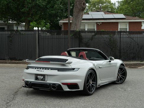 Used 2024 Porsche 911 Cabriolet AWD/4WD image 60