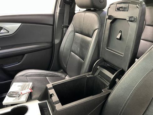 Certified 2019 Chevrolet Blazer LT w/ Sun and Wheels Package FWD image 35